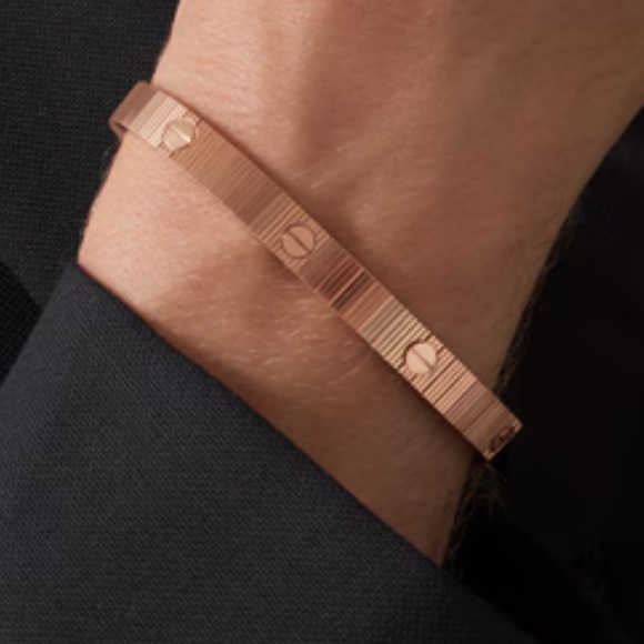 Cartier Rose Gold Ribbed Ring - Picture 11 of 12